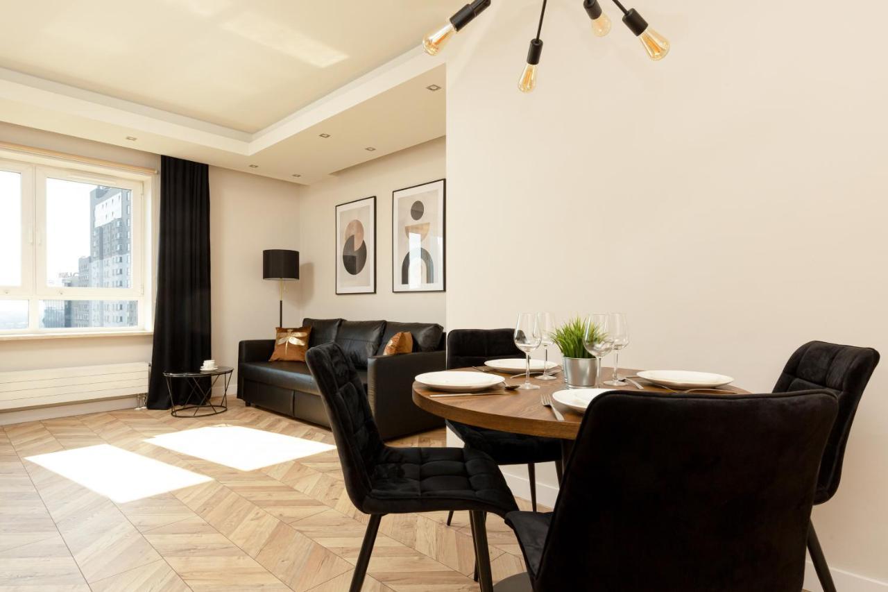 Platinum Towers Apartment With Parking By Renters Prestige Varsovia Exterior foto