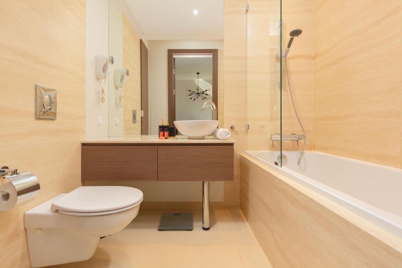 Platinum Towers Apartment With Parking By Renters Prestige Varsovia Exterior foto