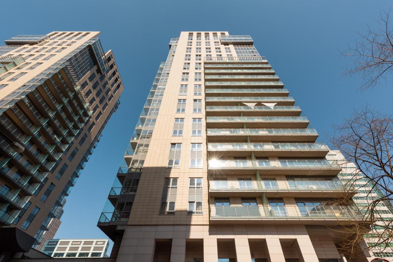 Platinum Towers Apartment With Parking By Renters Prestige Varsovia Exterior foto