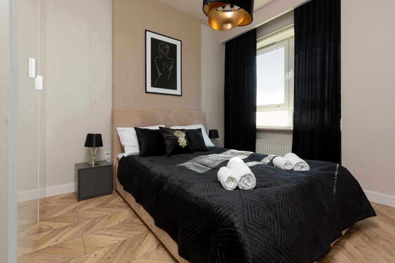 Platinum Towers Apartment With Parking By Renters Prestige Varsovia Exterior foto